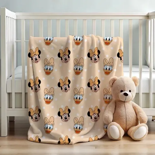 Discover Disney Minnie And Daisy Disney Holiday Fleece Blanket