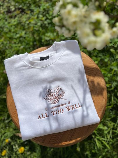 Discover Sweatshirt "all too well"