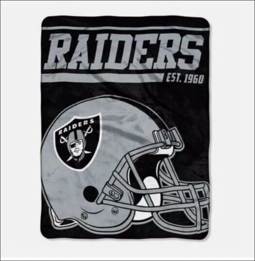 Discover Raiders Football Super Plush Throw Blanket