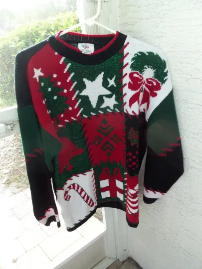 Discover Christmas Sweater Women's Size Medium!  CREW NECK!  GLITTER THREAD!  STARS TREE
