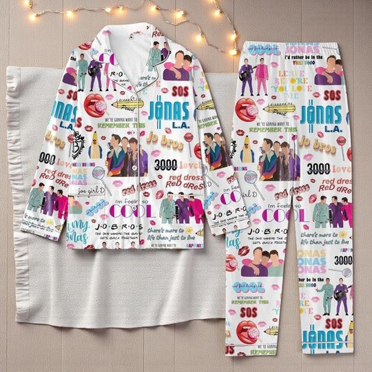 Jonas Brothers The One Where The Band Gets Back Together Christmas Pajamas Set  Cozy Holiday Sleepwear for Fans