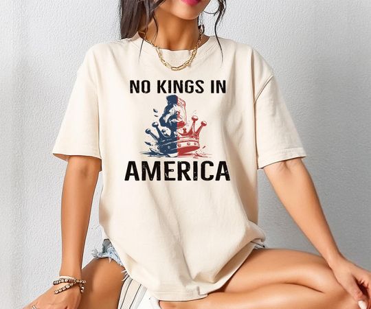 Discover No Kings in America T-Shirt, Comfort Colors Anti-Trump Shirt, Chess Resist Shirt, Anti-MAGA Shirt, Patriotic Freedom Tee, Liberal Gift Shirt