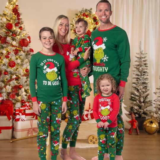 funny character Family Matching Christmas Pajamas Set, Holiday Sleepwear for Kids & Adults, Funny Xmas PJs , funny character PJs, Matching Holiday PJs
