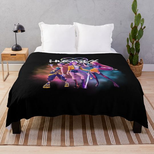 Discover HUNTRX Kpop Demon Hunter  Fleece Blanket