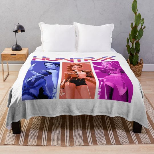 Discover Huntrix Kpop Demo Movie Fleece Blanket