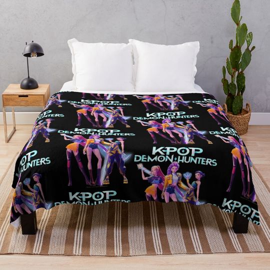 Discover KPop Hunters X Heroic Poses Group  Fleece Blanket