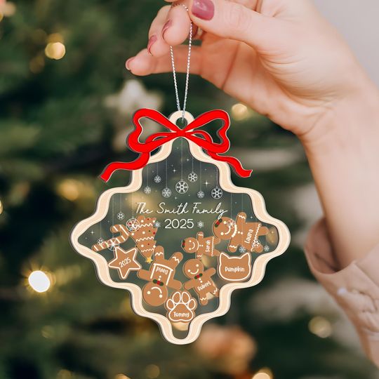 Gingerbread Family Shaker Ornament, Custom Family Christmas Ornament 2025, 4D Cookie Keepsake Holiday Gift, Personalized Family Keepsake
