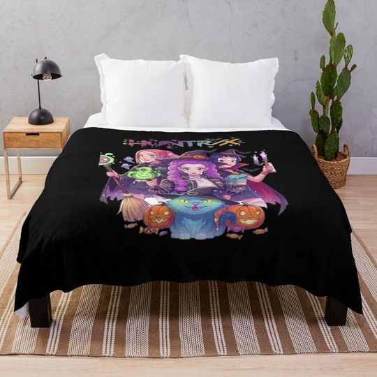 Discover Spooky Huntrix Halloween  KPop Demon Hunters Fleece Blanket, Gift For Fan