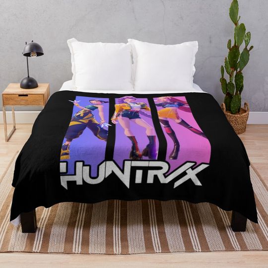 Discover HUNTR/X Neon Slay – Trio Power Poster Throw Blanket
