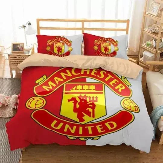 Discover Manchester United and Pillowcase Bedding Set