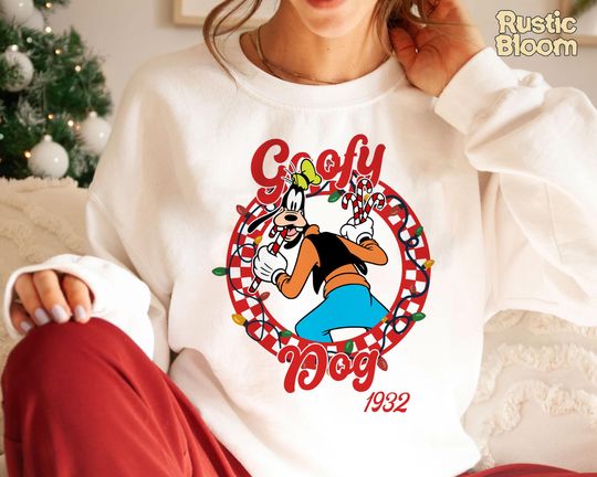 Discover Retro Checkered Goofy Dog Merry Christmas Sweatshirt, Retro Disney 2025 Xmas Tee, Vintage Disney Holiday Top, 2025 Family Matching Xmas Gift