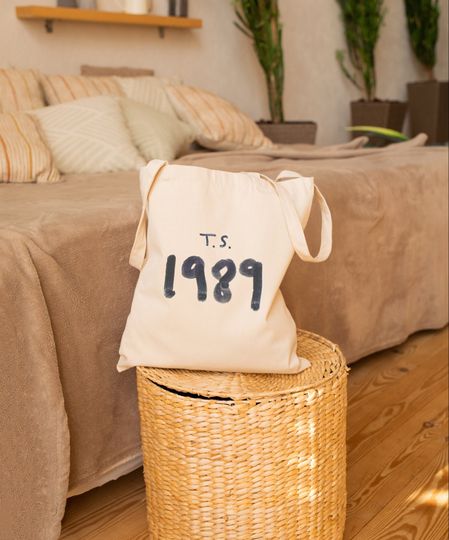 Discover Taylorr Swifts 1989 Cotton Canvas Tote Bag, Tote Bag, Canvas Bag, Farmers Market Bag, Taylorr Swifts, taylorr version, 1989