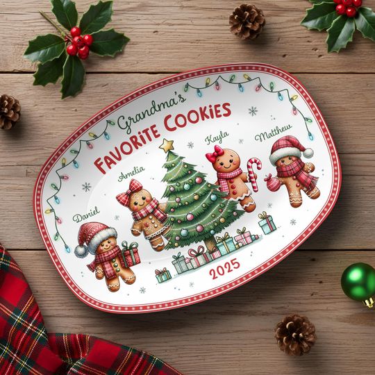 Grandma Christmas Cookies Plate, Custom Gingerbread Design with Grandkids Names, Personalized Grandma Gift, Perfect Holiday Gift