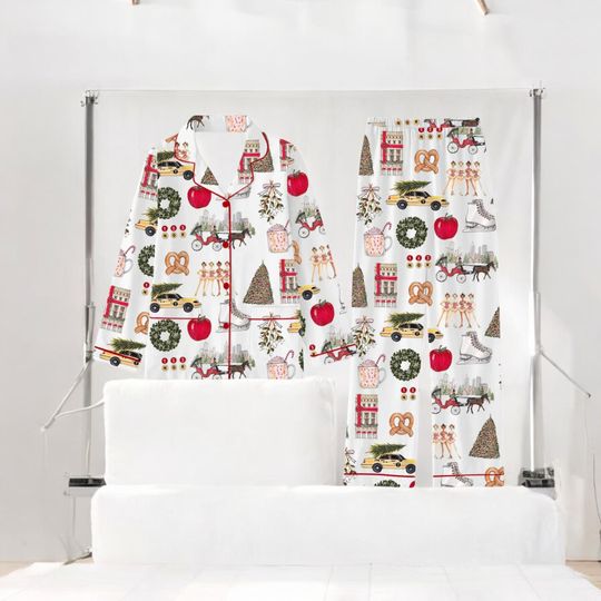 Discover Womens Christmas In New York Pajama Set