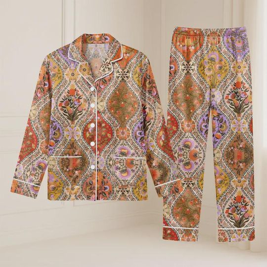 Discover Boho Floral Silk Pajama Set: Vintage Patterned Loungewear