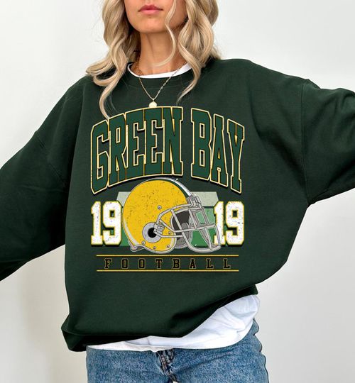 Discover Vintage Green Bay Football Sweatshirt: Retro Varsity Crewneck