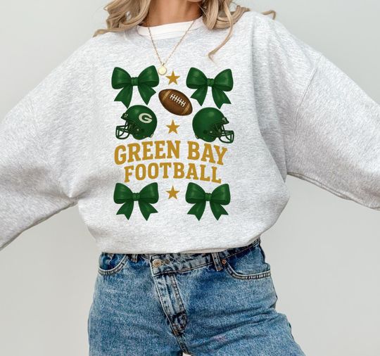 Discover Vintage Style Green Bay Football Sweatshirt: Retro Varsity Crewneck