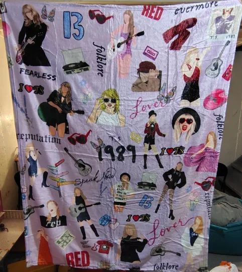 NEW Taylorr Swifts Fleece Throw Blanket