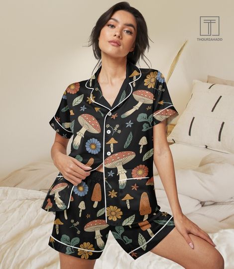 Mushroom Garden Pajama Set with Pockets, Autumn Forest Bridesmaid Pajamas, Autumn Mushroom Short Sleeve Pajamas, Small Flower Women Pajamas