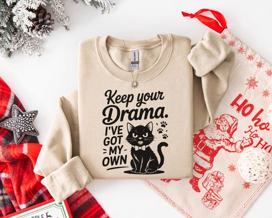 Discover Cozy Unisex Cat Lover Sweatshirt - Funny Gift, Stylish Sweatshirt for Casual Wear