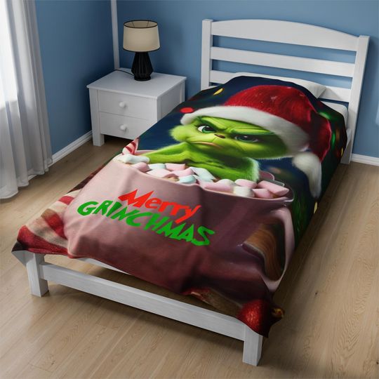 Baby Merry Grin Throw Blanket, Soft Throw Gift for Movie Lovers, Cozy Winter Home Decor, Christmas Lounge Blanket