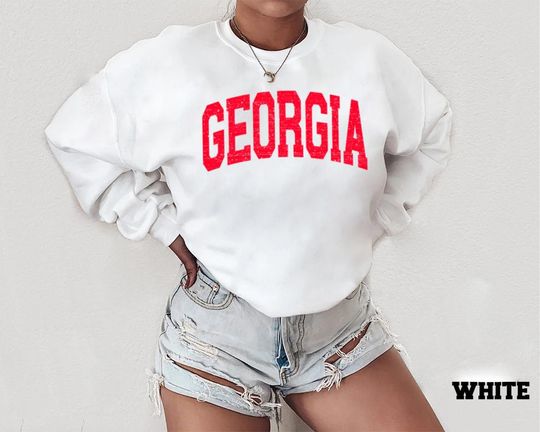 Discover Georgia Vintage Sports Sweatshirt | Retro College Style Pullover | Unisex Crewneck | Athletic Streetwear Outfit | Cozy Fall Winter Gift