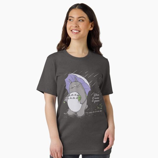 Discover When it rains Essential T-Shirt