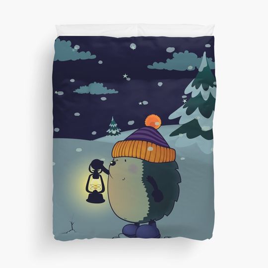 Discover Hedgehog Jan in the winter night Duvet Cover