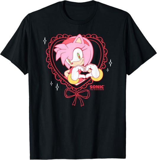 Discover Sonic The Hedgehog Valentine's Day Amy Coquette Portrait T-Shirt