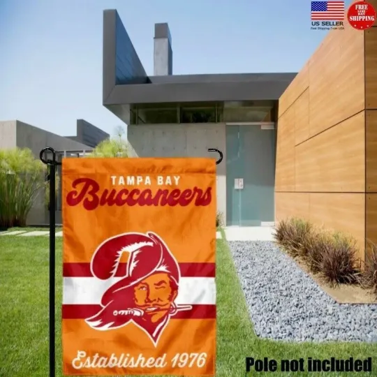 Tampa Bay Buccaneers Throwback Retro Vintage Official Garden Yard Banner Flag.