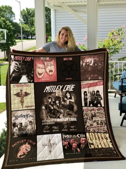 Discover Motley Crue Quilt Blanket Gift for Fan