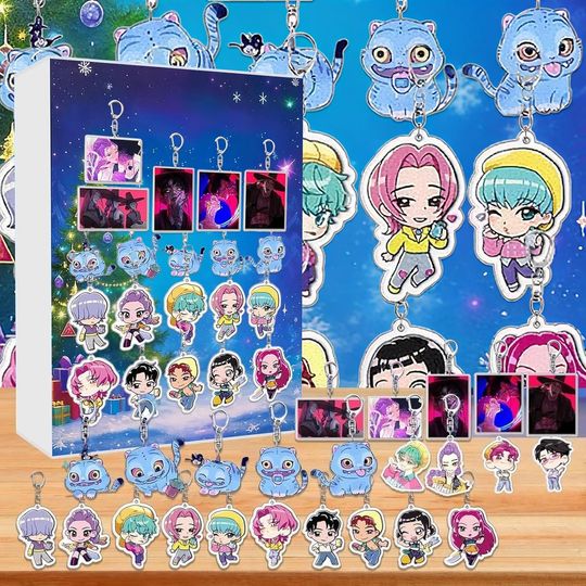 Discover Advent Calendar 2025, Keychain Countdown Calendar with 24 Keychain Toys Gifts, Halloween Christmas Decorations Advent Calendar for Kids Adult Teens Ornaments Gifts