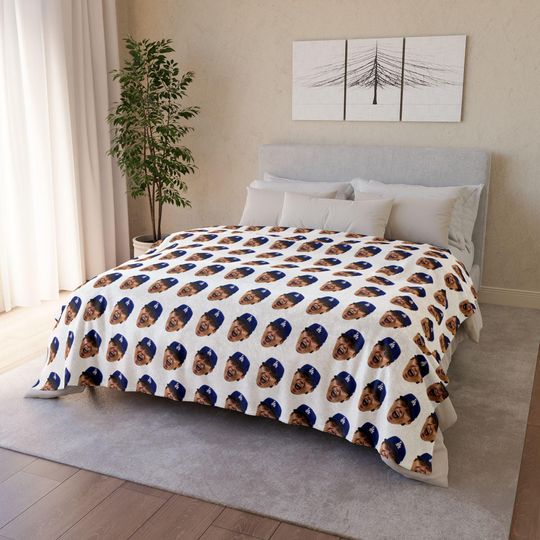 Yamamoto Baseball Blanket  Fan Inspired Dodgers Throw  Funny Face Blanket Gift  Cozy Fleece Blanket for Baseball Fans