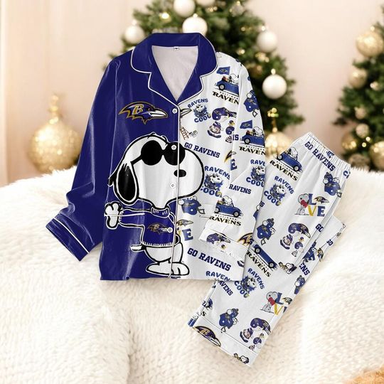 Discover Inspired Football Team Pajamas Set, Cute Beagle Dog Lover Sleepwear, Unisex Cozy Sports Fan Gift 2025