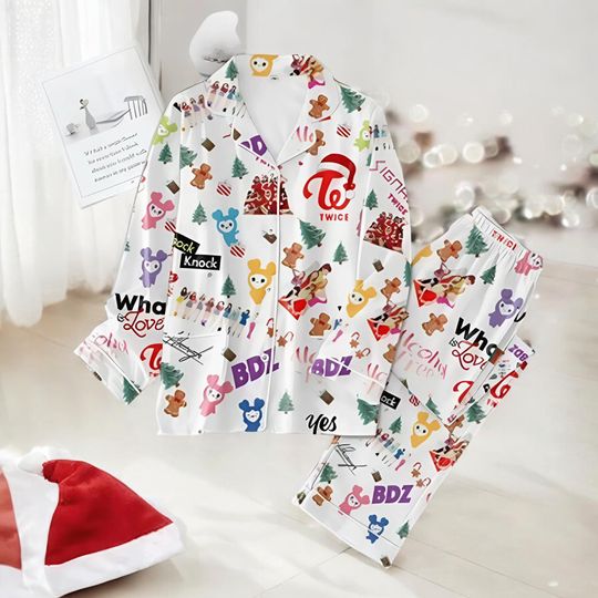 Discover Kpop Girl Group Merry Christmas Pajamas Set 2025 | Cute Music Lovers Holiday Sleepwear Outfit