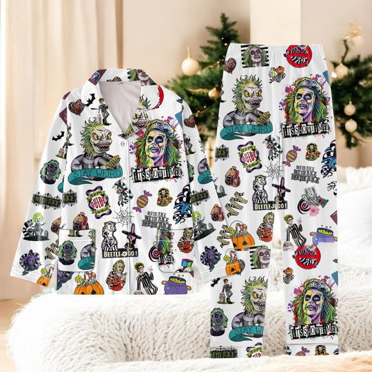 Inspired Gothic Stay Weird Pajamas Set, Unisex Halloween Sleepwear, Spooky Movie Lover Cozy Nightwear 2025