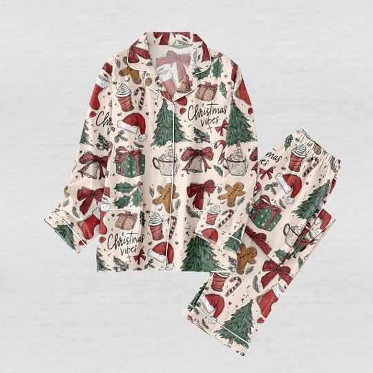 Retro Christmas Pajamas Set for Women, Holiday Santa and Christmas Tree Loungewear for Family