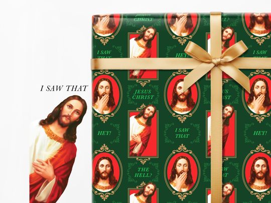 Discover Jesus Meme Funny Christmas Wrapping Paper, Funny Jesus I Saw That Meme, Wrapping Xmas Gifts, Peeking Jesus, Gag Gift Wrapping Paper