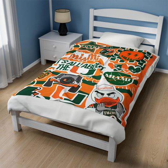 Discover Miami Bed Party Velveteen Plush Blanket