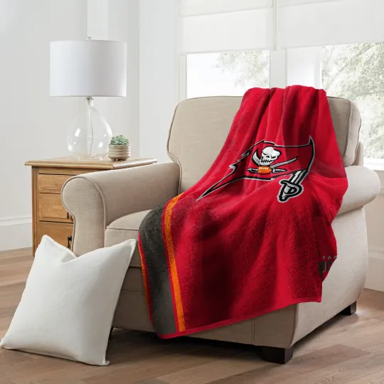 football Tampa Bay Buccaneers Throw Blanket, Christmas Gift