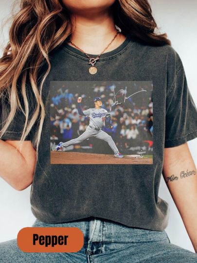 Discover Yoshinobu Yamamoto Los Angeles World Champions Unisex T-Shirt, Football Fan Gift