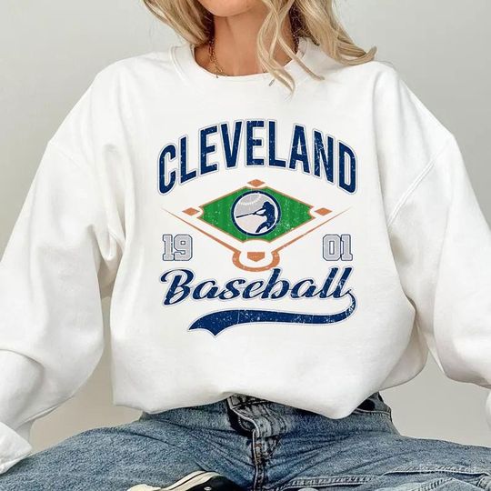 Discover Cleveland Baseball Sweatshirt, Vintage Unisex Pullover, Warm Streetwear Gifts, Vintage Pullover, Vintage Sportswear Sweatshirt
