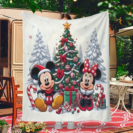 Discover Disney Mickey Minnie Accompanies you Christmas Warmth: Dream Christmas Blanket