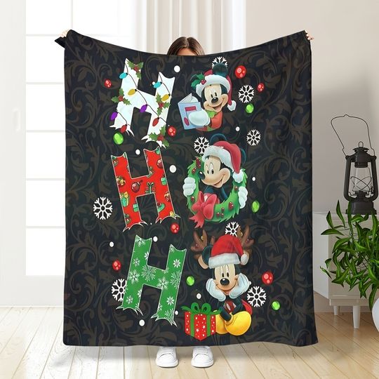 Discover Disney Mickey has fun Christmas, “H” is full of warmth-Disney theme Christmas blanket