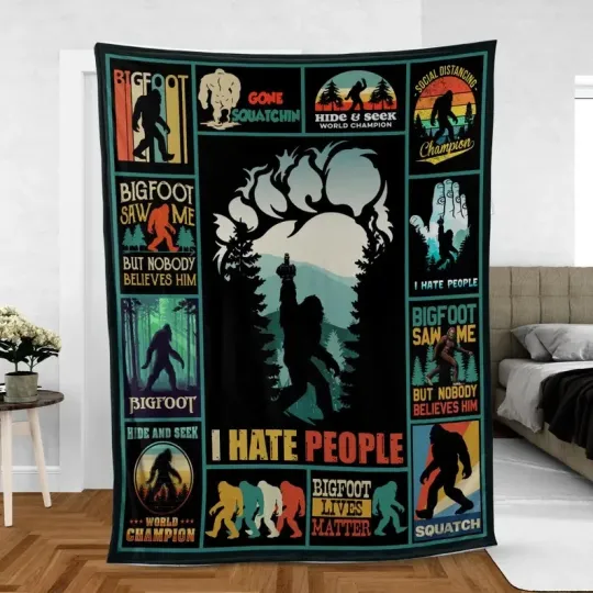 Discover Bigfoot Fleece Blanket, Premium Sasquatch Sherpa Throw, Cozy Gift for Bigfoot Fa