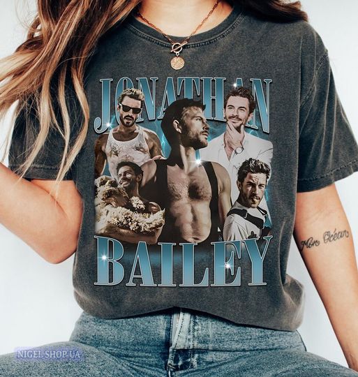 Jonathan Bailey T-Shirt, Sexiest Man Alive Tee, Lord Anthony T-Shirt, Fiyero Wicked T-Shirt, Unisex Gift T-Shirt