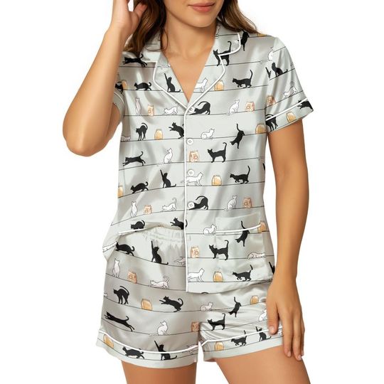 Cat Print Pajamas Set, Cute Cartoon Short Sleeve Sleepwear, Animal Themed Nightwear Gift For Women, Cozy Holiday Loungewear