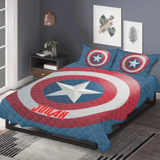 Discover Personalized Captain America Shield Superhero Fan Gift Christmas Quilt Bed Set