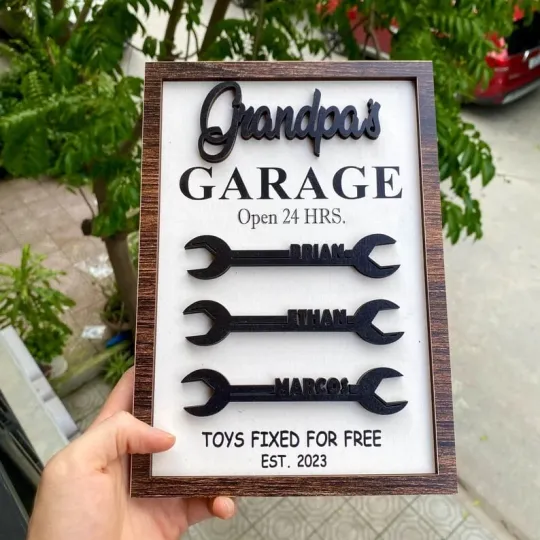 Custom Grandpa's Garage Sign with Kids' Names | Father's Day Wood Gift