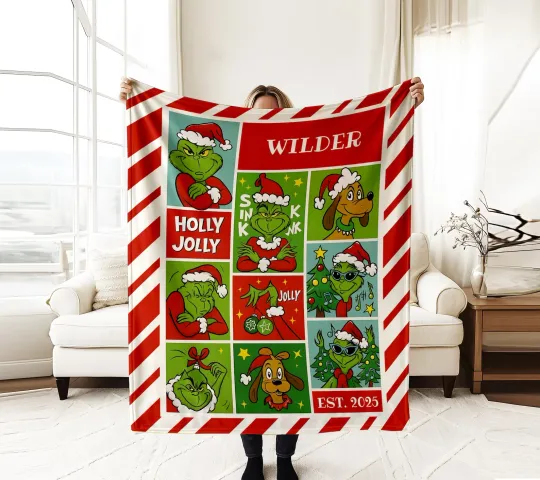 Discover Personalized funny character Christmas Blanket – Custom Name Holiday Throw, Cozy Green Xm
